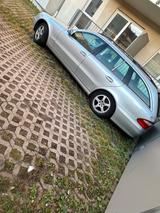 Mercedes-Benz E320 Cdi top Zustand Anhänger Kupplung - Mercedes-Benz E 320 in Ludwigshafen