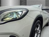 Mercedes-Benz GLA 200 1.6 URBAN El. Panodach Navi LED SHZ Temp - gebrauchte Mercedes-Benz GLA 200 aus dem Jahr 2017