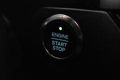 Fahrzeugabbildung Ford Focus 2,0 EcoBlue ST-Line Turnier LED ACC uvm.