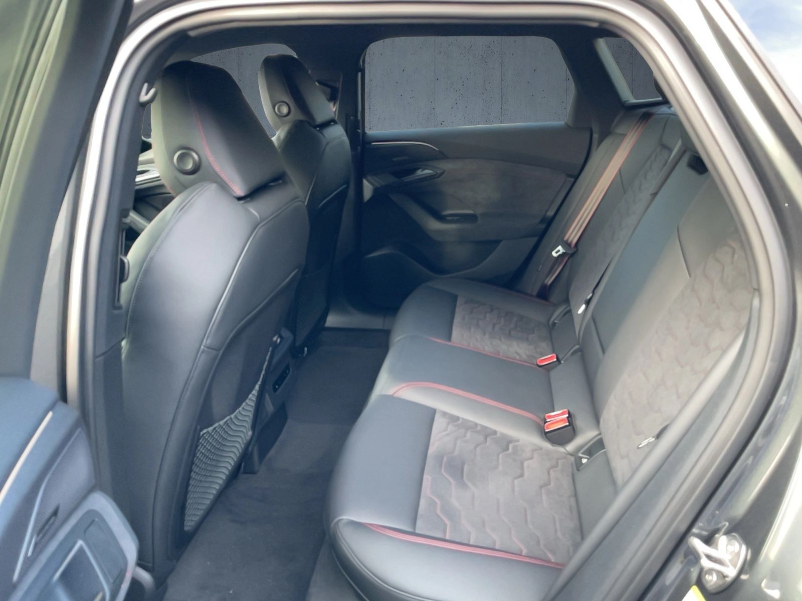 Audi S6 e-tron - Bild 12