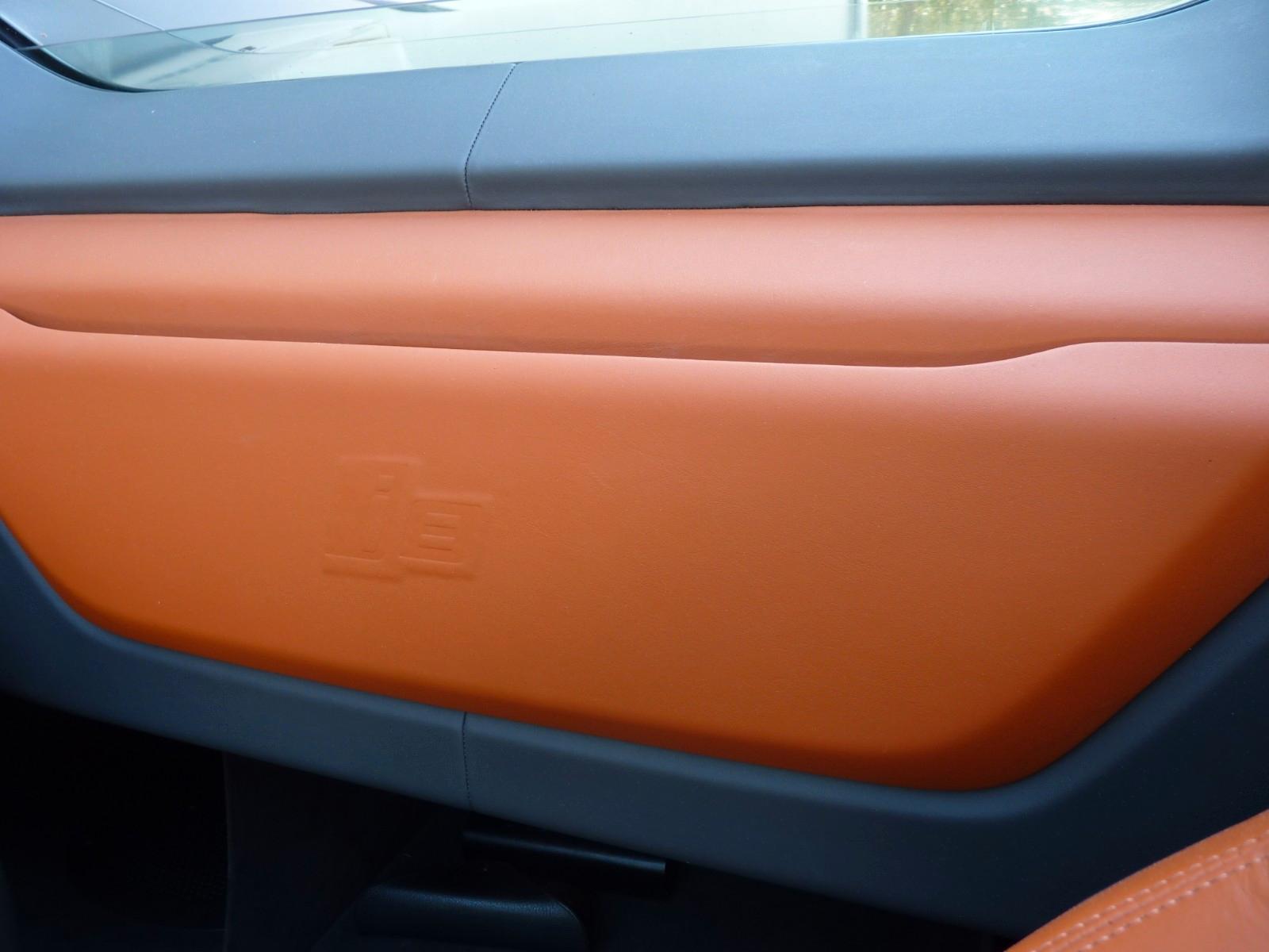 BMW i8 Roadster Laser / H & K / HUD / Voll / Top