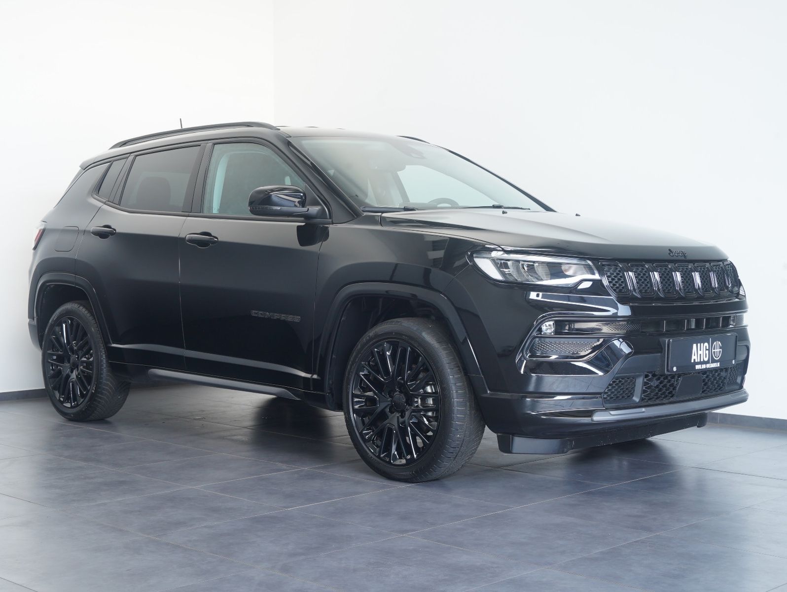 Fahrzeugabbildung Jeep Compass 1.5 MultiAir Mild Hybrid BLACK/KAMERA
