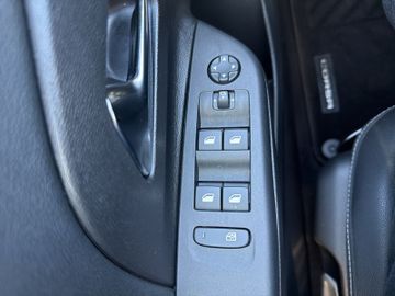 Opel Corsa 1.2 Turbo Sport KAMERALEDPANOTOTWINKEL
