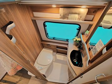 Fahrzeugabbildung HYMER / ERIBA / HYMERCAR TOURING 560 LEGEND URBAN 2023