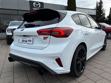 Ford Focus 2.3 EcoBoost ST X NaviLEDTrack-Paket