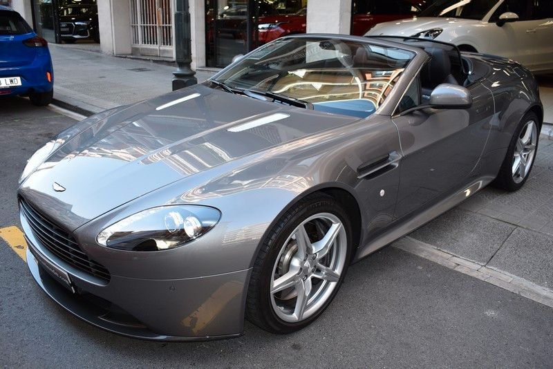Aston Martin V8 Vantage