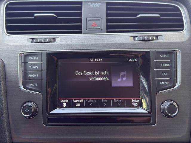 Volkswagen Golf VII Lim. 1.6 TDI DSG*PANO*XENON*PARKPILOT