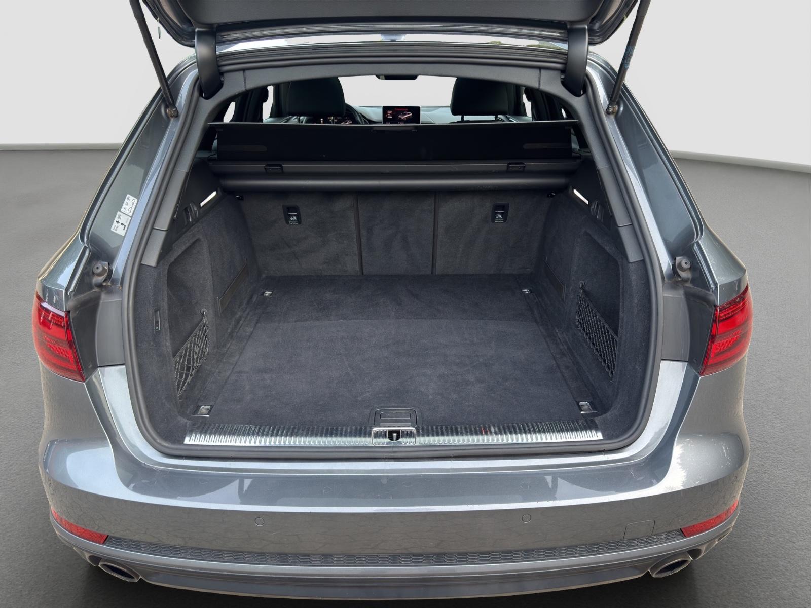 Audi A4 Avant quattro sport 2.0 * 252 PS * S-Tronic *
