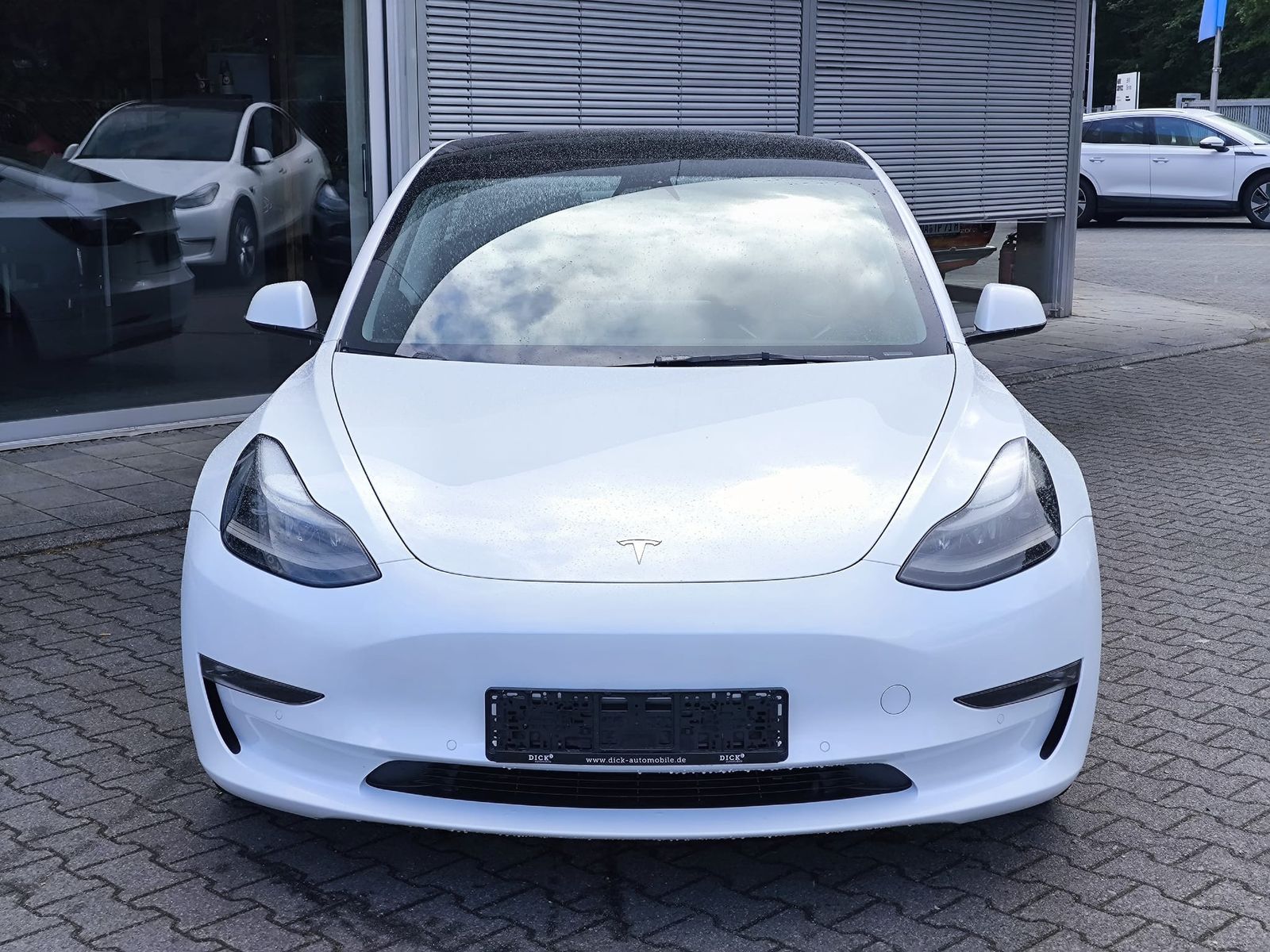 Fahrzeugabbildung Tesla Model 3 LR Dual AWD PANO+STDHZ+LED+KAM+NAVI+AHK+