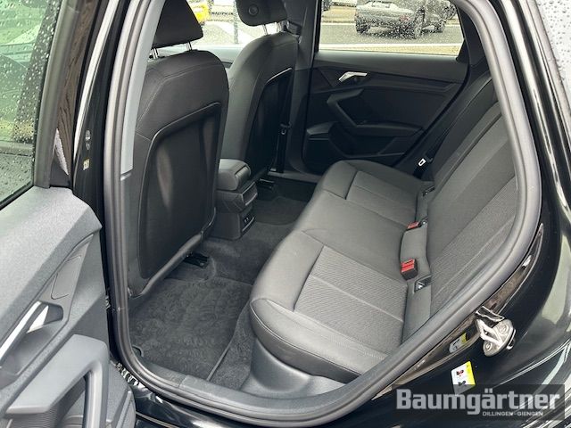 Fahrzeugabbildung Audi A3 Sportback 35 TFSI S-Line S-Tronic ACC/PDC/LED