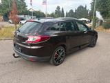 Renault Megane III Kombi BOSE Ed. 1,6dCI Kamera/Pano/AHK - Renault Megane Gebrauchtwagen in Freiburg