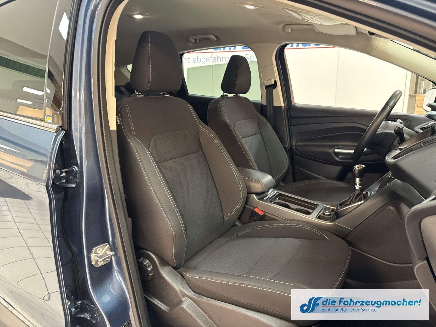 Fahrzeugabbildung Ford Kuga Cool & Connect 2.0 TDCi EU6d-T Navi Apple C