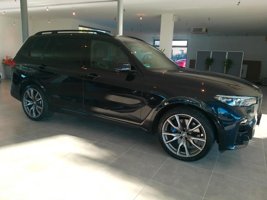 BMW X7 M50