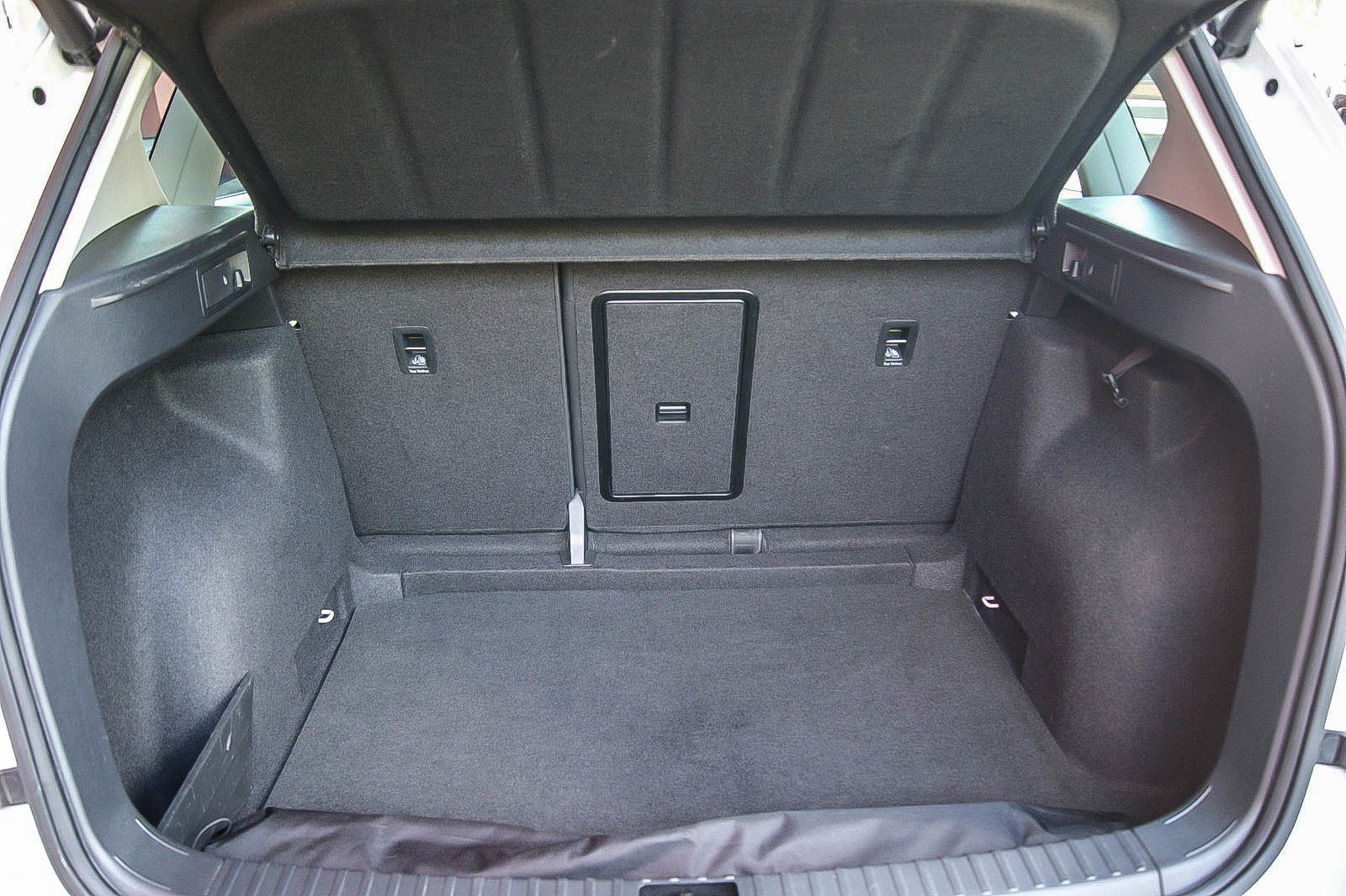 Fahrzeugabbildung SEAT Ateca 2.0 TDI DSG Style VIRTUAL BUSINESS ANHKZGV