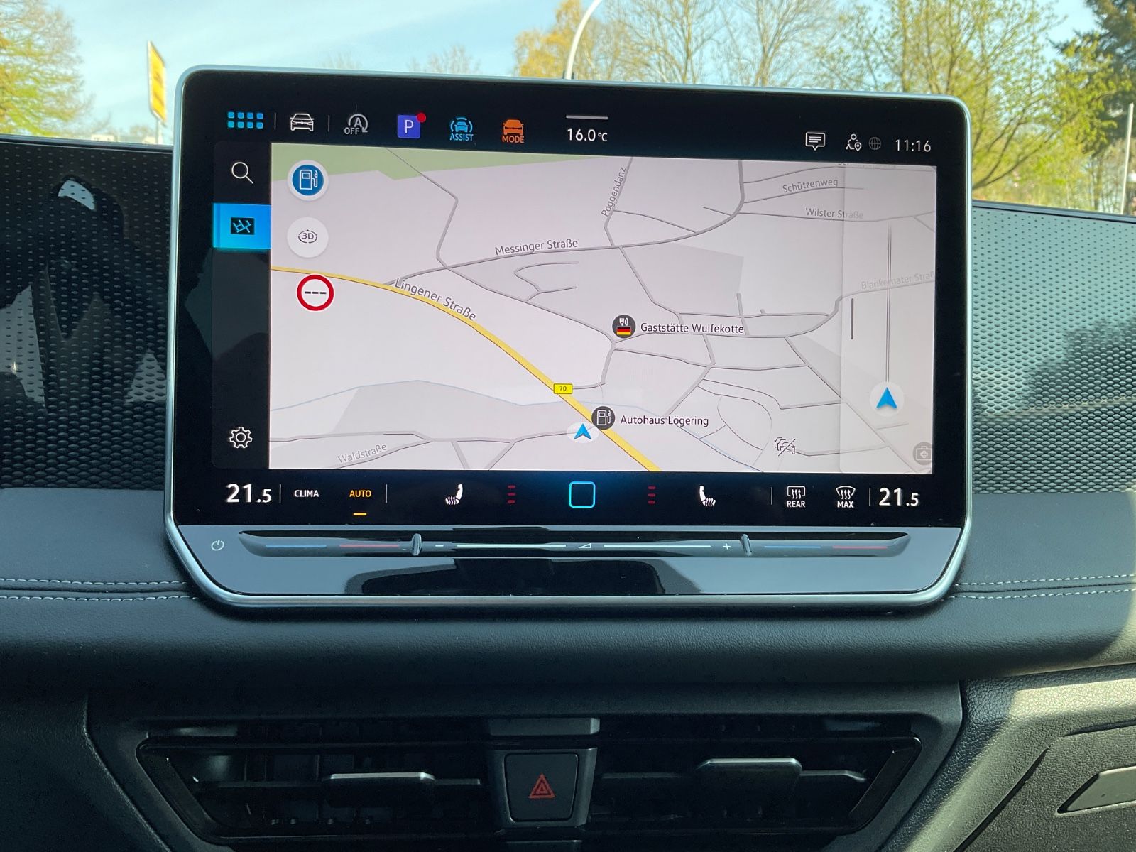 Fahrzeugabbildung Volkswagen Tiguan 2.0 TDI DSG Life,AHK,ACC,LED,Kamera