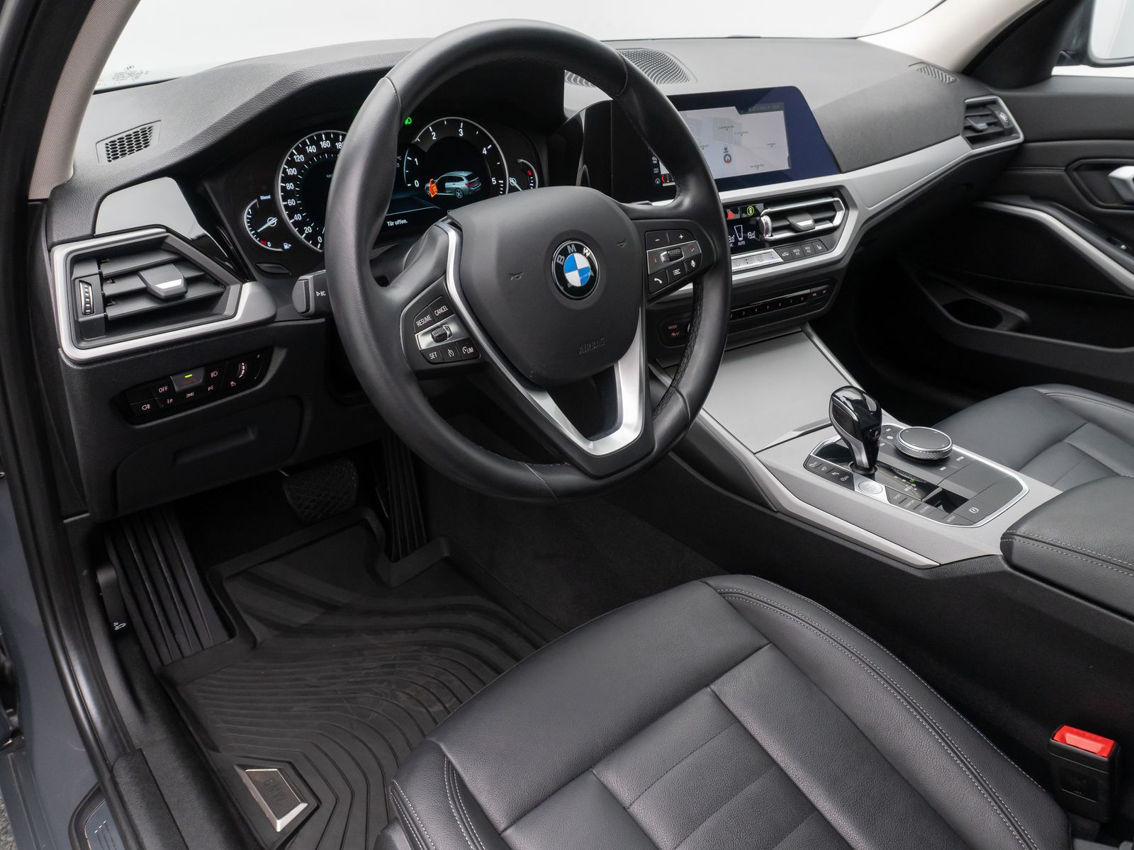 Fahrzeugabbildung BMW 320d Memory HUD DAB 360°LED CockpitP Sport Leder