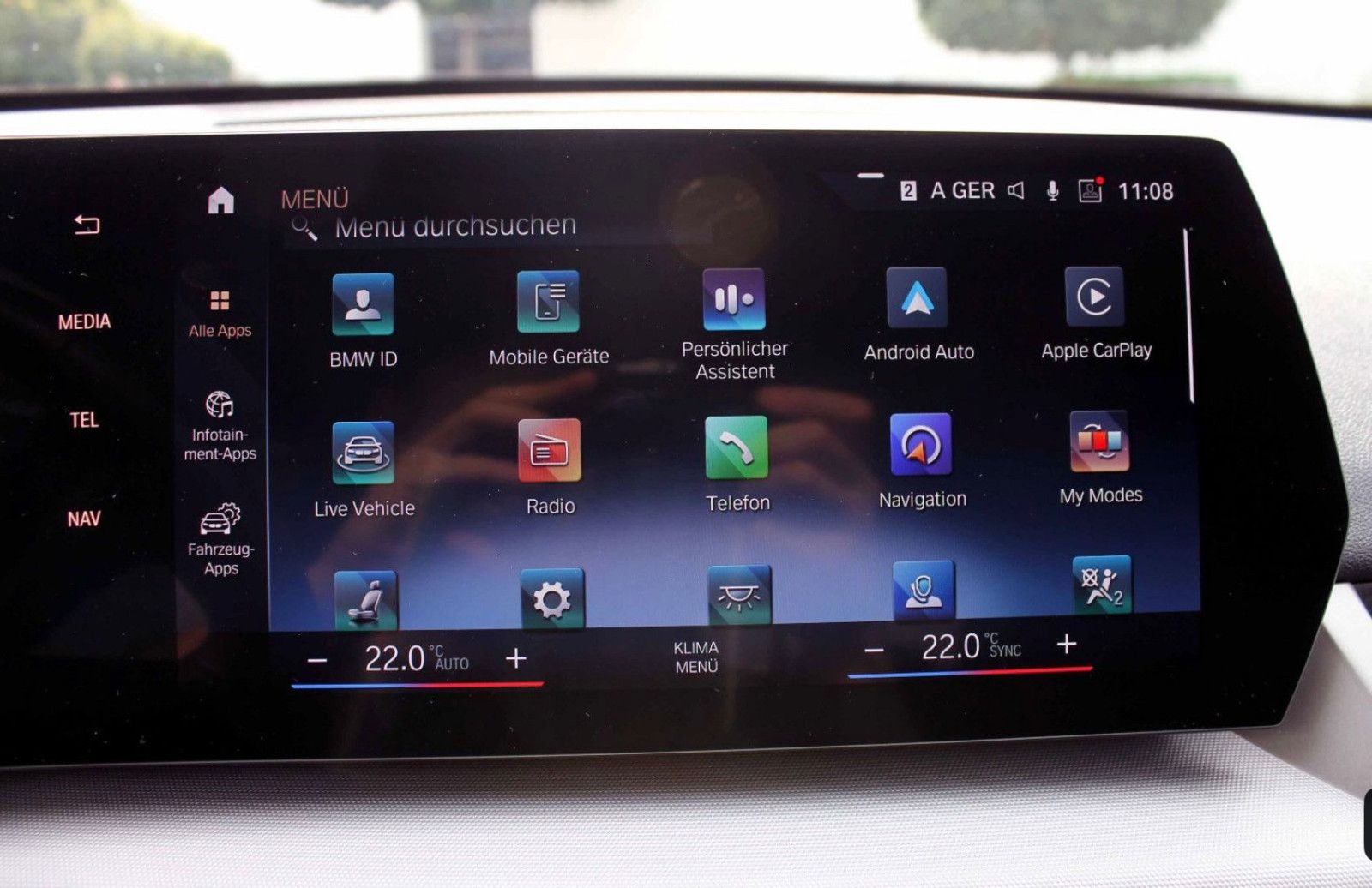 Fahrzeugabbildung BMW X1 sDrive 18i Steptr. ACC KAM PDC LED NAV AHK