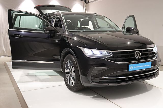 Tiguan Life 1.4 eHybrid TravelAssist AHK Navi Ka
