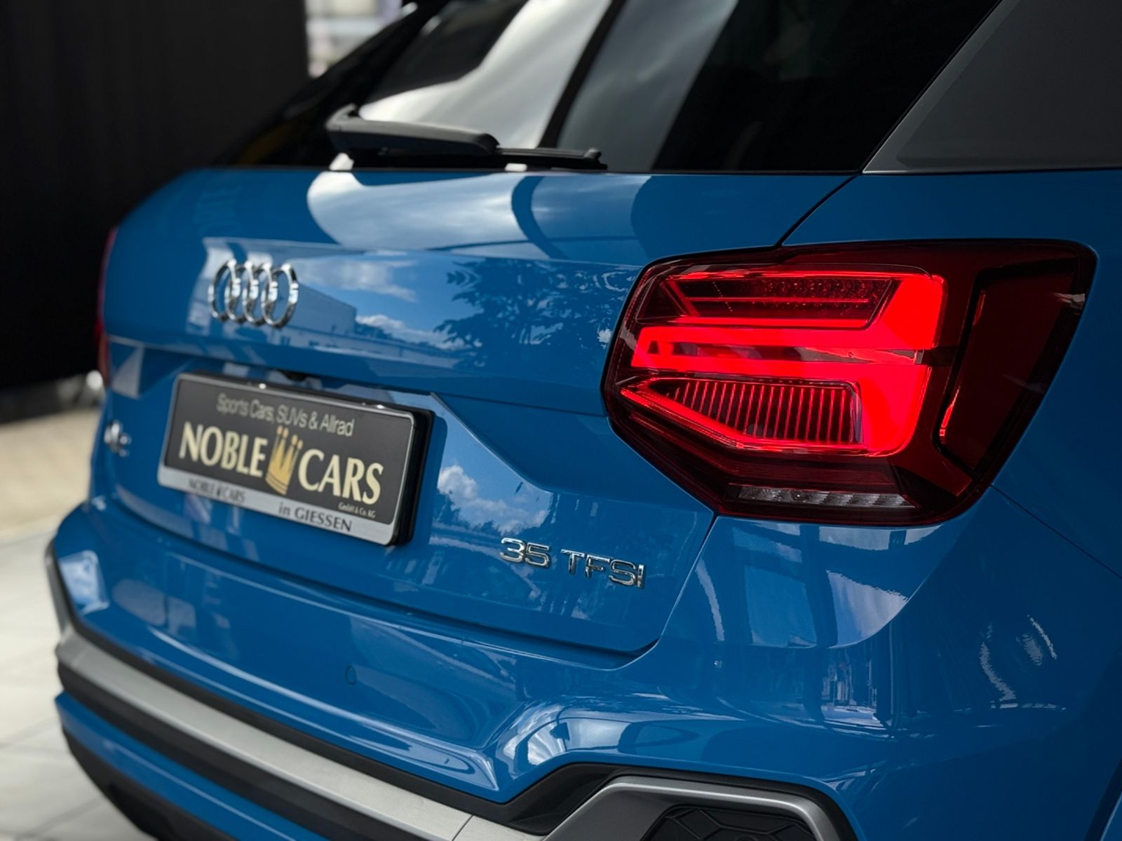 Fahrzeugabbildung Audi Q2 35 TFSI S line PANO B&O VIRTUAL LED