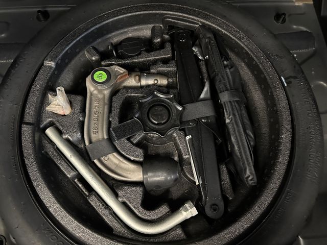 Audi Q2 quattro basis *2. Hand*Klima*SHZ*LED*AHK*MMI*