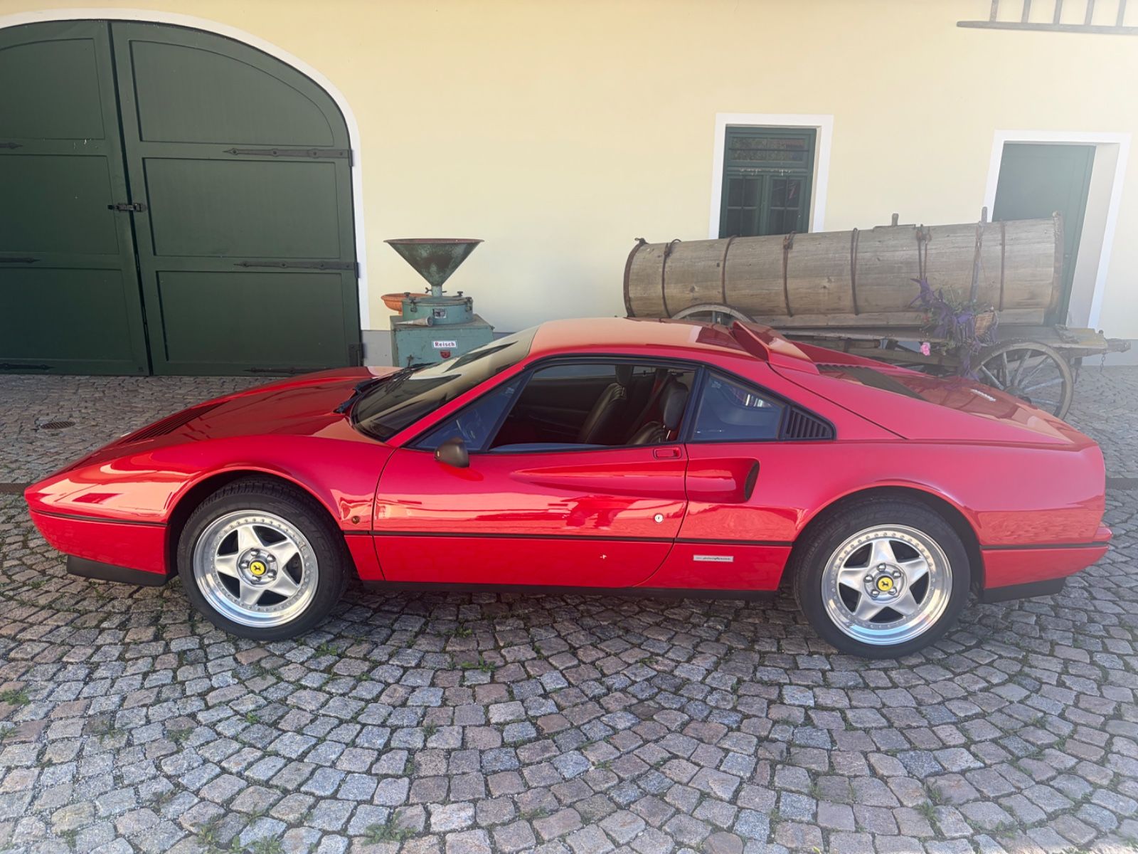 FERRARI 328 1