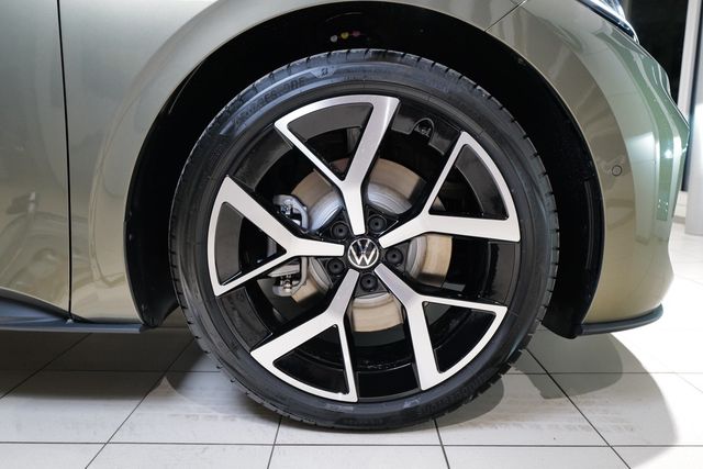 Volkswagen ID.3 Neo Style 79kWh HKardon AHK WäPump Pano 360