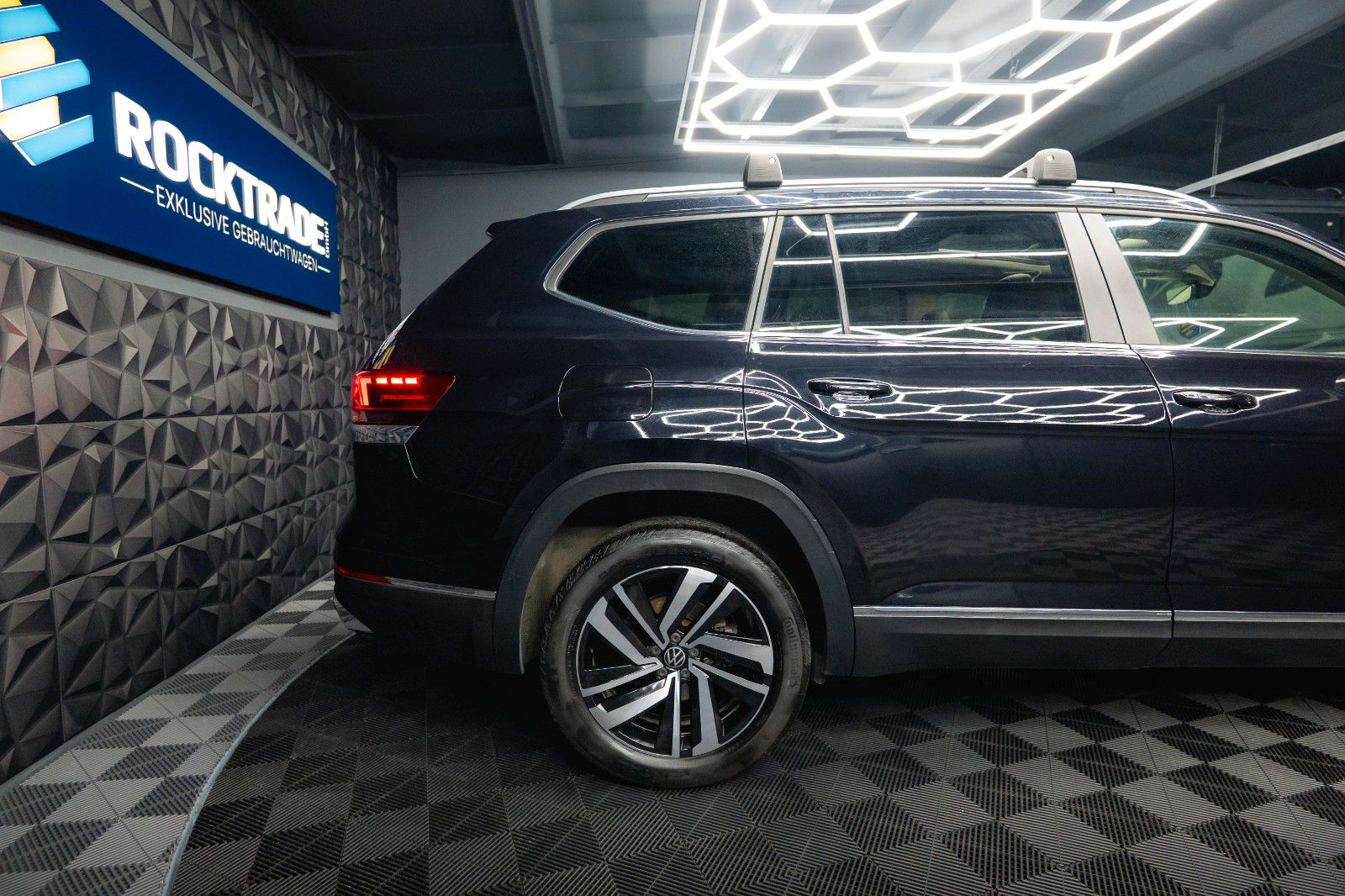 Fahrzeugabbildung Volkswagen ATLAS 3.6 4x4 SEL PREMIUM *6 Sitze*Pano*ACC*LED*