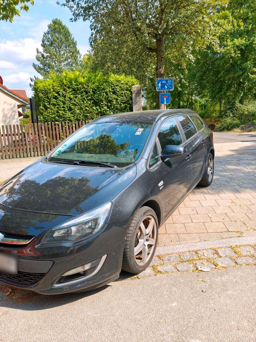 Opel Astra 2013 — photo 7