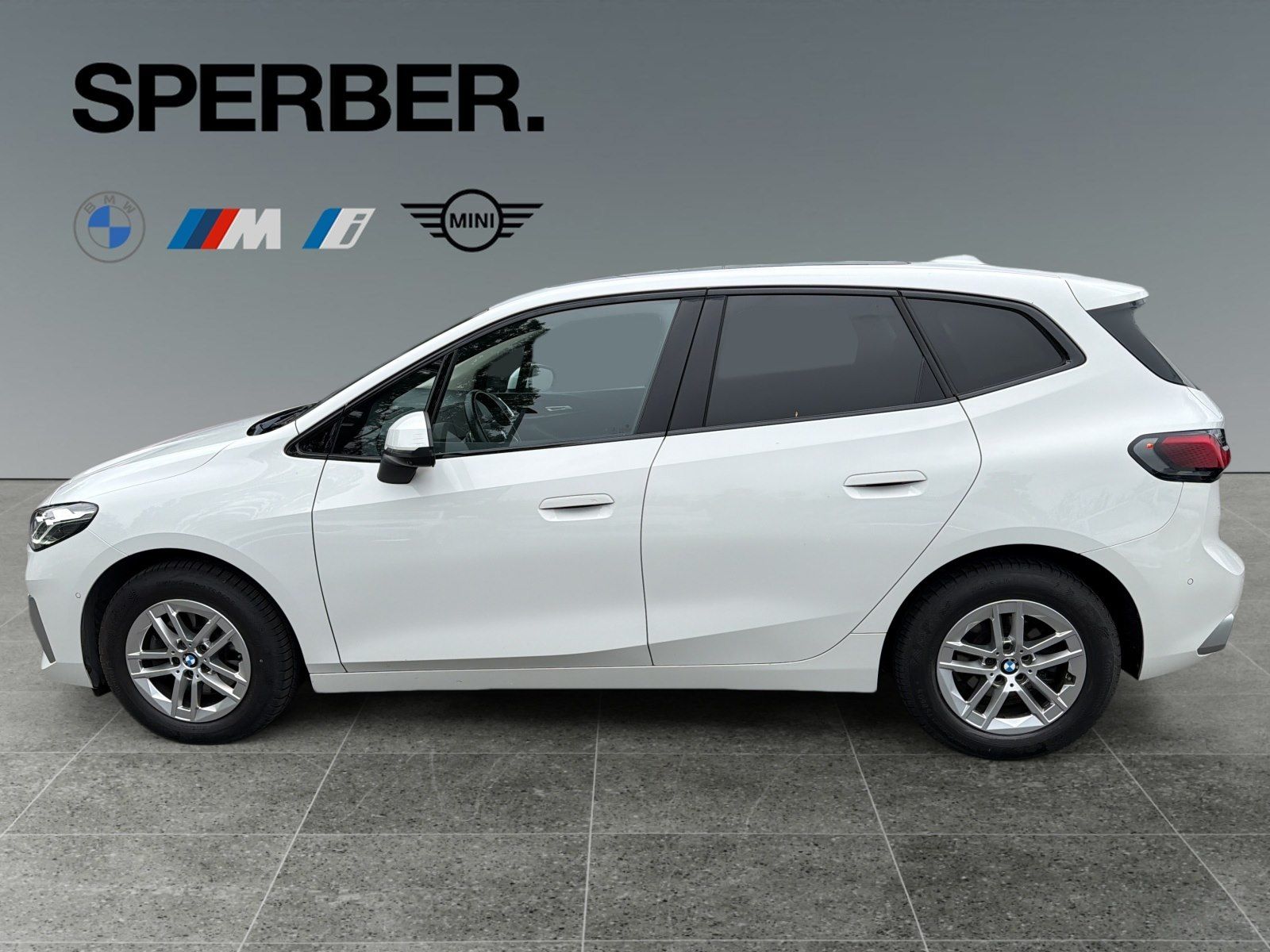 BMW 218 Active Tourer - Bild 2