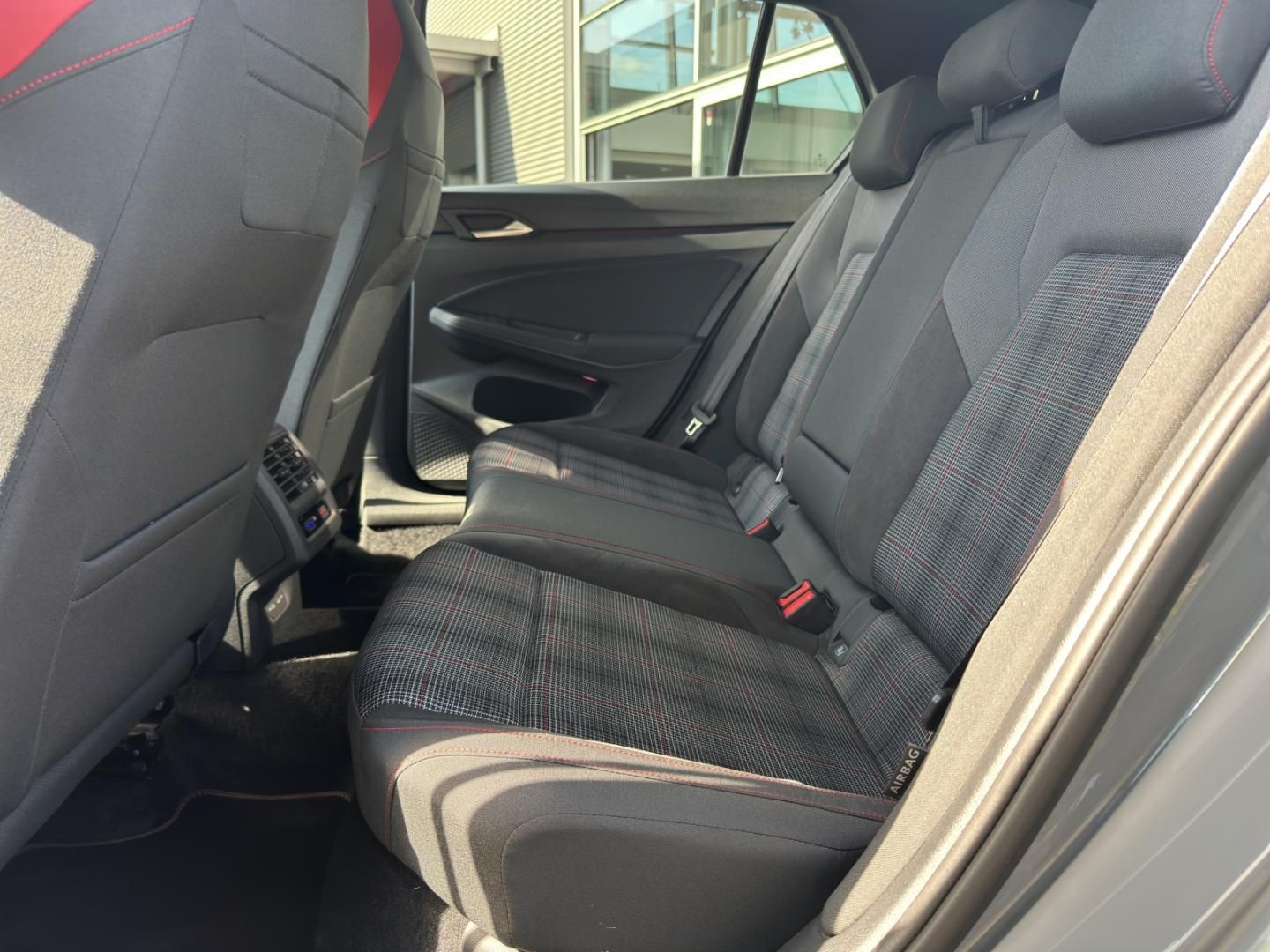 Fahrzeugabbildung Volkswagen Golf GTI VIII 2.0 TSI-DSG,AHK,Rückf.-Kamera,DCC,