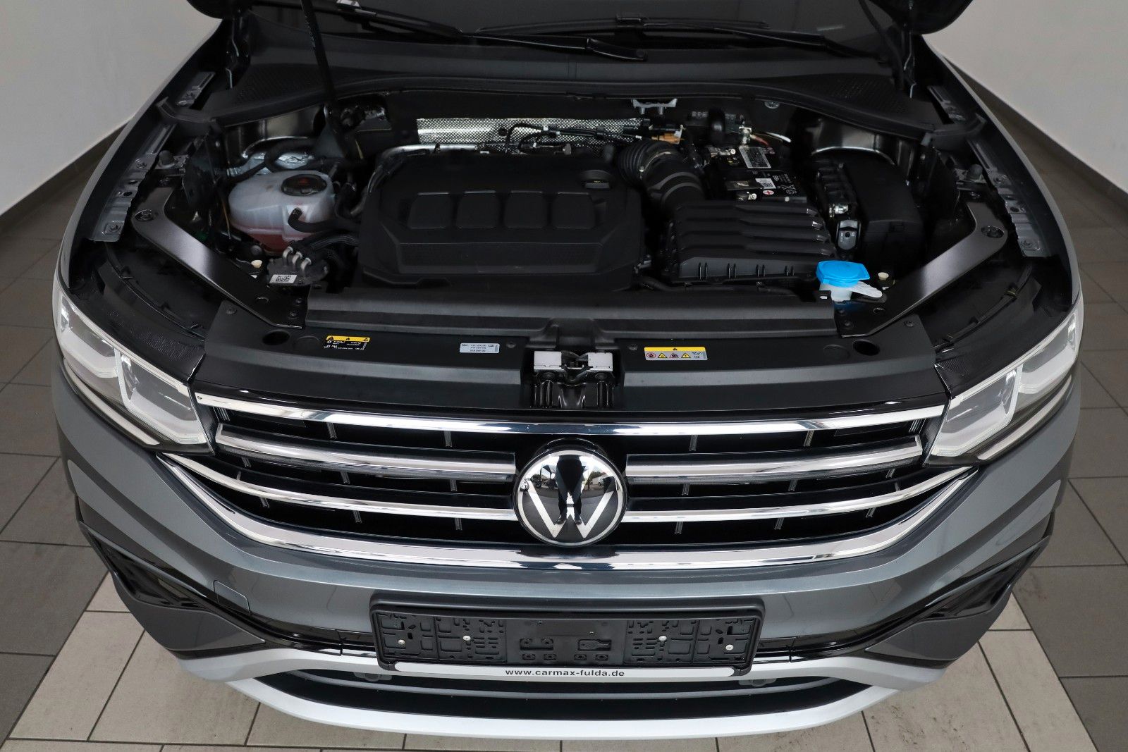 Fahrzeugabbildung Volkswagen Tiguan Allspace Elegance 4M 7 Si.,Leder,Navi,AHK