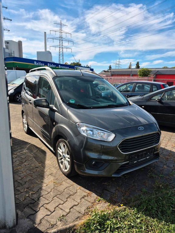 Image of Ford Tourneo Courier
