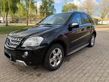 Mercedes-Benz Mercedes Benz ML350 AMG - aus 2010: Mercedes Ml