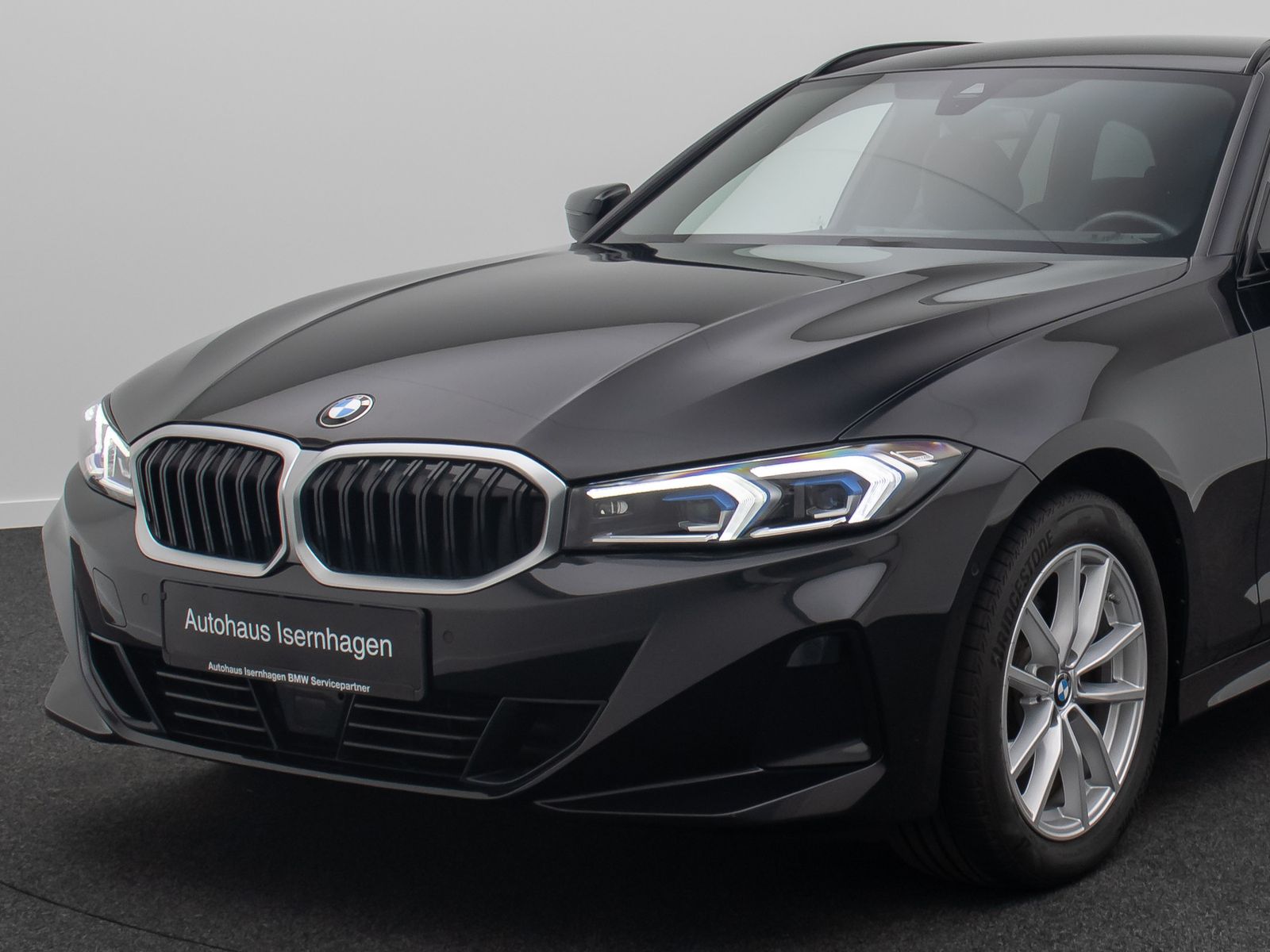 Fahrzeugabbildung BMW 320d Stop&Go DAB Kamera HUD Sportsitz Leder LED
