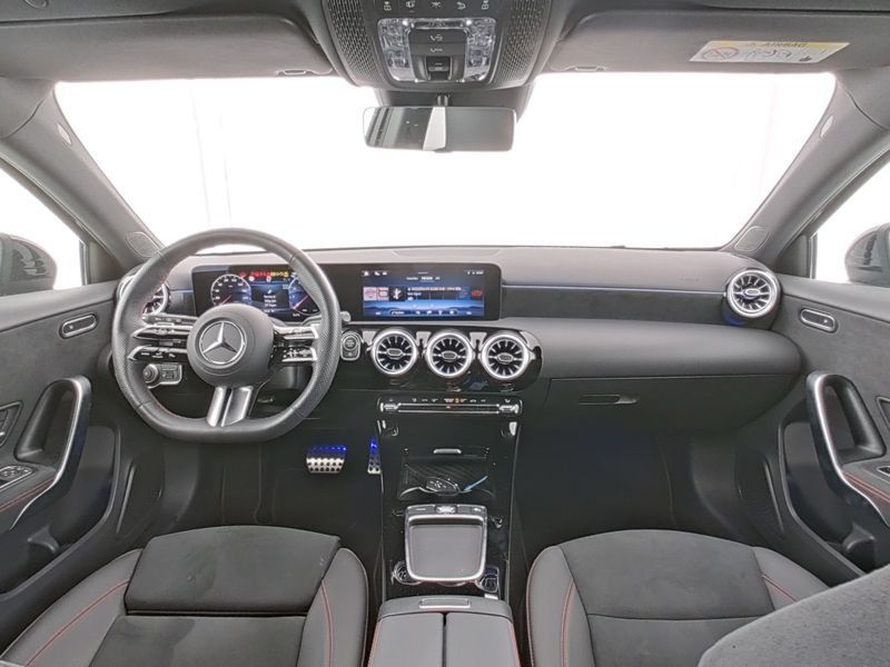Fahrzeugabbildung Mercedes-Benz A 200 AMG*Pano*Distro*Night*Totwink*LED*Kamera*