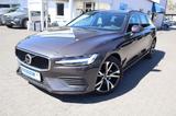 Volvo V60 B4 D Core|ACC|AHK|NAVIGATION|R-CAM|SHZG| - Volvo V60 Core mit Diesel-Antrieb