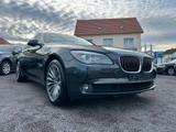 BMW 730d HUD + PANO + ST-HZ + SITZLUFT + MEMORY +AHK - graue BMW 730