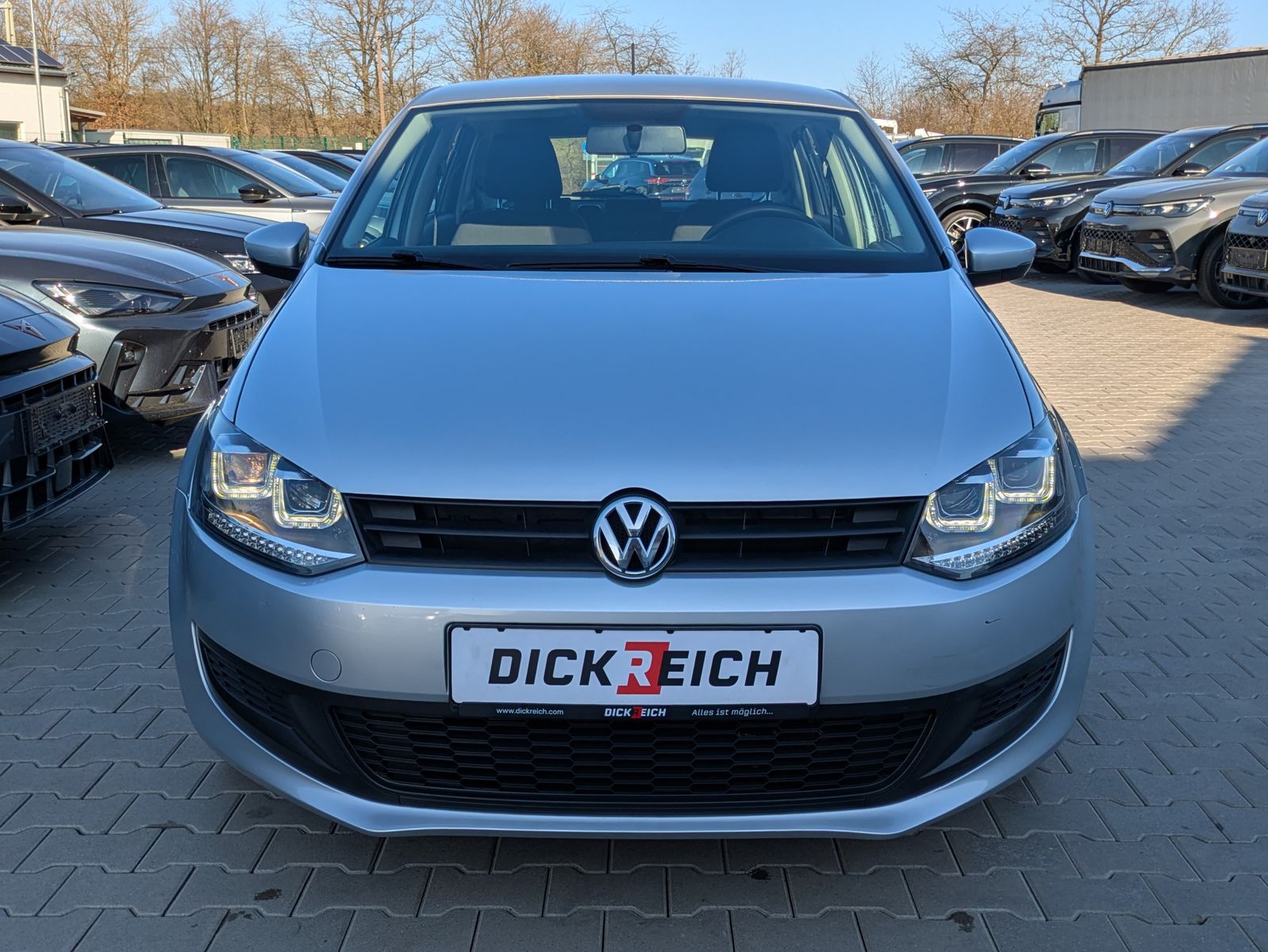 Fahrzeugabbildung Volkswagen Polo 1.2 KLIMA*SHZ*16"ALLWETTER*LED-TAGFAHRLICHT
