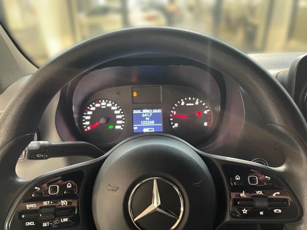 Fahrzeugabbildung Mercedes-Benz Sprinter 317 Kasten L3H2 Schwingsitz RFK MBUX