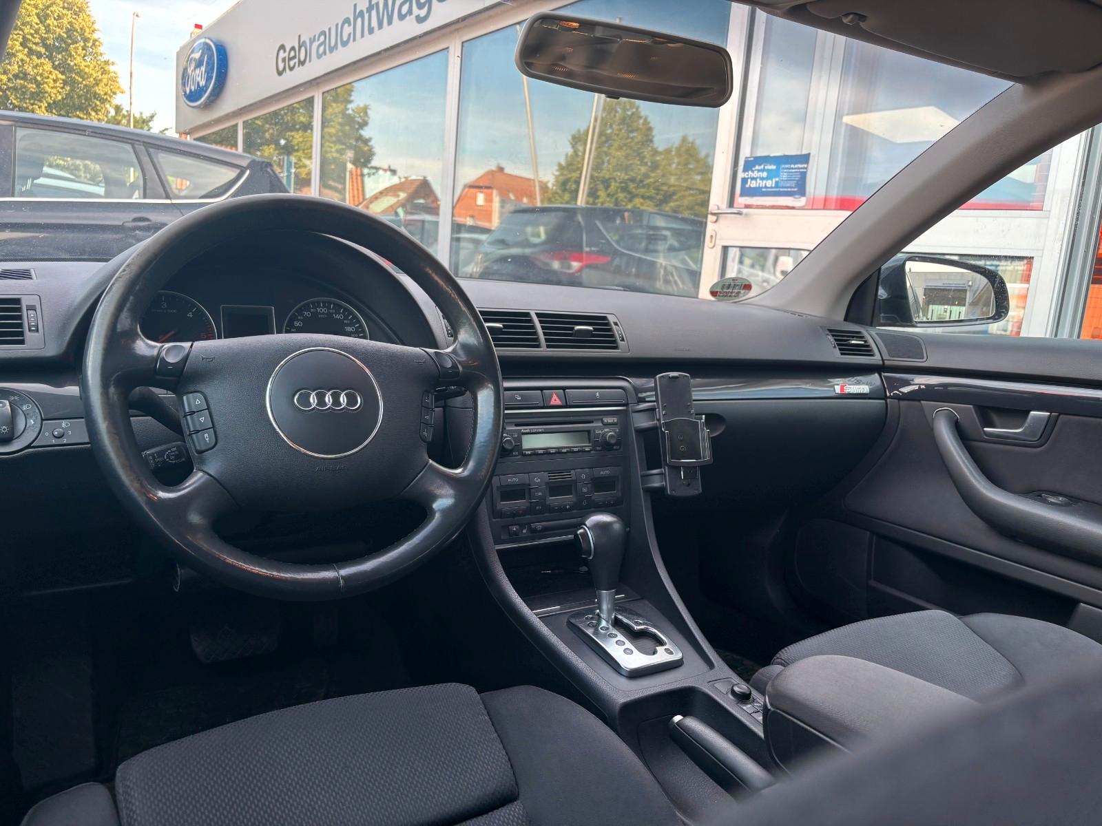 Audi A4 2005 — photo 14