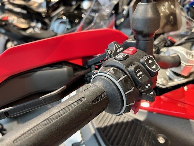 Fahrzeugabbildung BMW R 1300 GS ADV tief - 20 mm