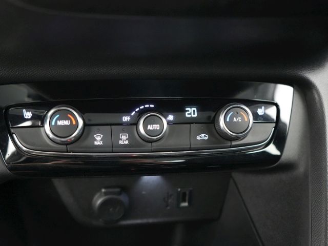 Corsa F ELEGANCE AT+NAVI+RÜCKFAHRKAMERA+SITZHEIZ