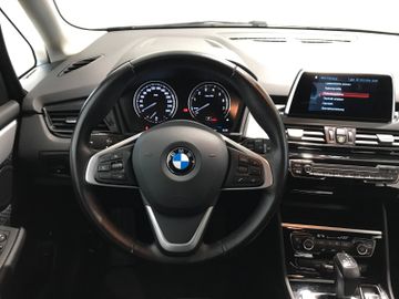 BMW Active Tourer 225xe KLIMA LED NAV PDC SHZ TEMP