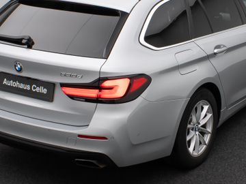 Fahrzeugabbildung BMW 530d Tour HUD ACC Kamera DAB  Komfortzugang