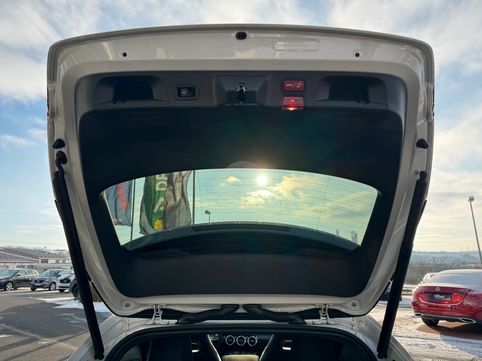 Fahrzeugabbildung Mercedes-Benz CLA 250 4M SB AMG+Pano+AHK+Memory+360+Night