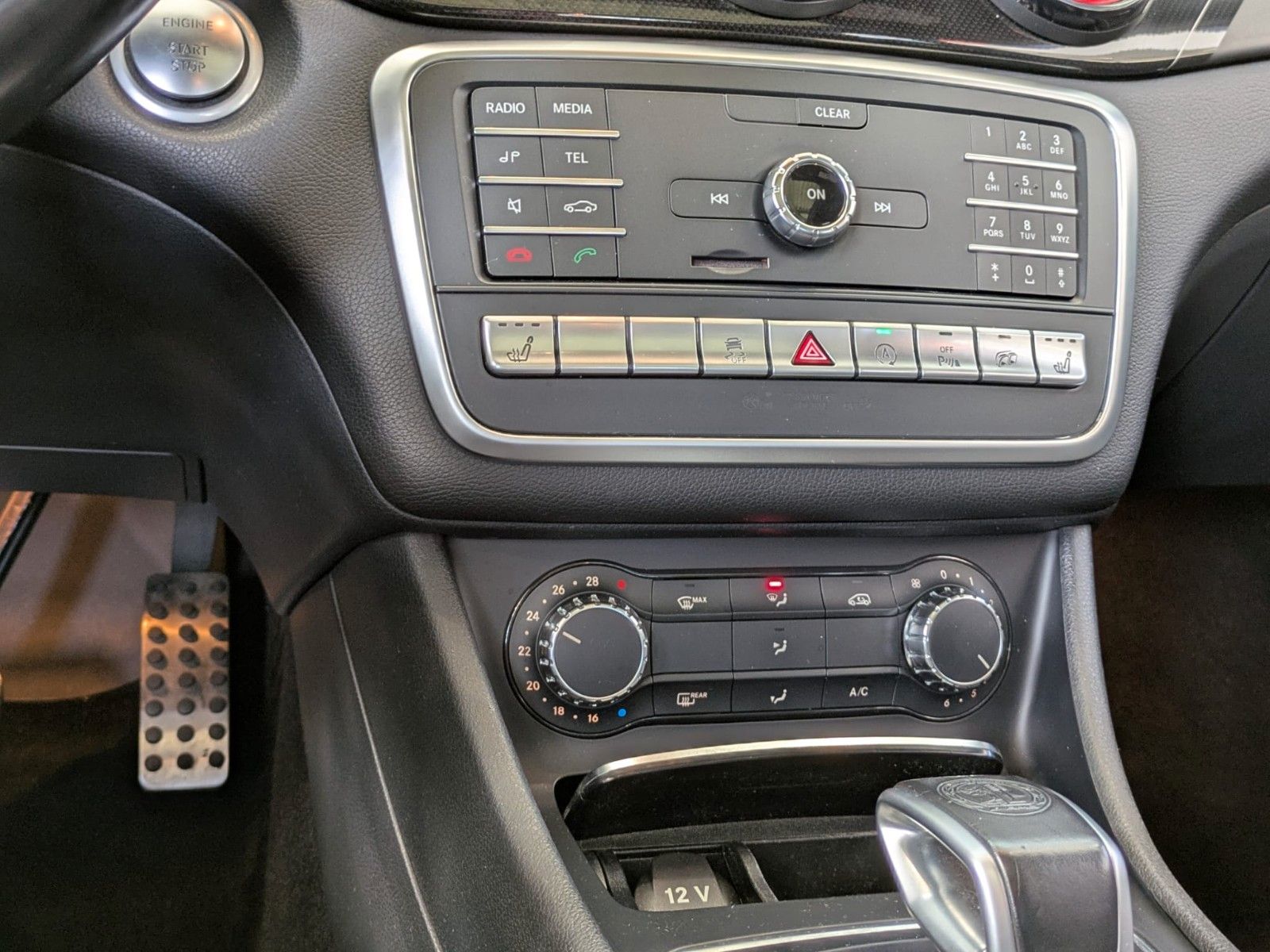 Fahrzeugabbildung Mercedes-Benz CLA 45 AMG PERFORMANCE | PANO| NIGHT| AERO I LED