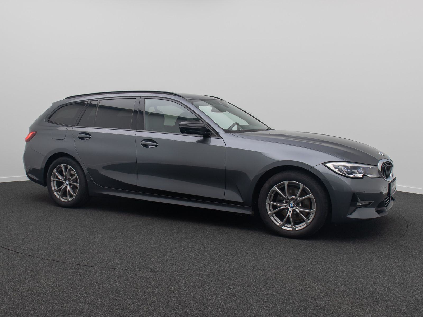 Fahrzeugabbildung BMW 320d xD Sport Line Laser DAB HiFi 360°Standheizu