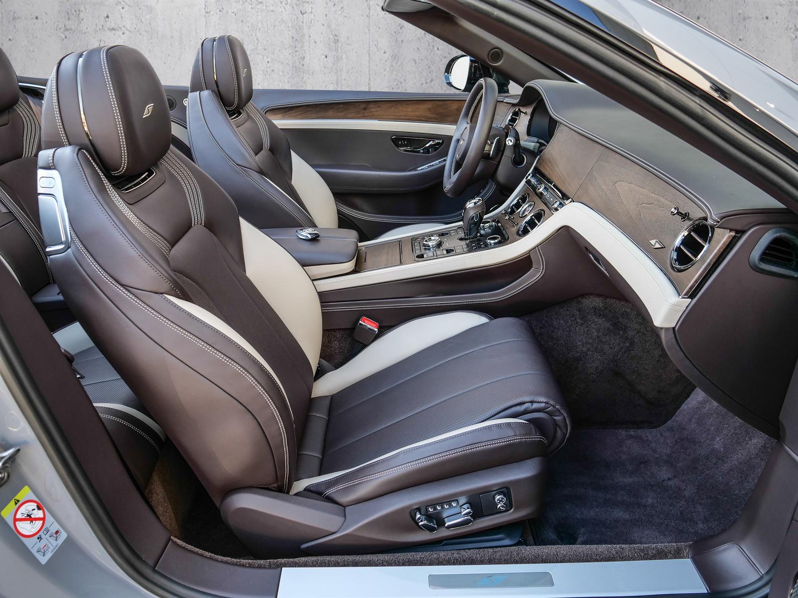 Bentley Continental GTC S Touring Spec, Rotating Display
