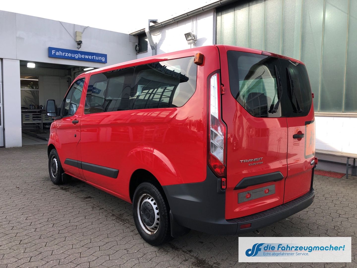 Fahrzeugabbildung Ford Transit Custom Kombi 300 L1 2.2 TDCi *1453