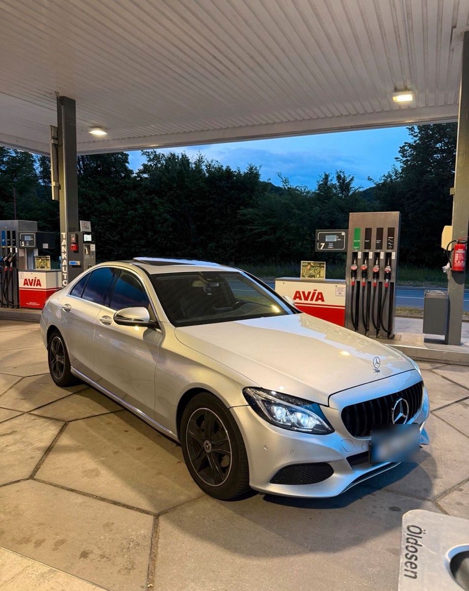 MERCEDES-BENZ Mercedes-Benz C180 Avantgarde